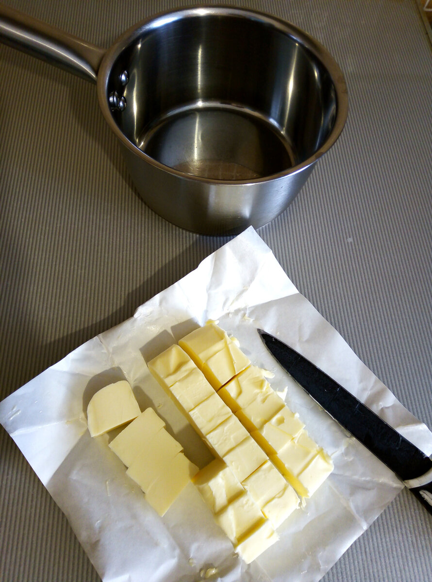 Как правильно перетопить сливочное масло. Масло сливочное. Перетопить сливочное масло. Порционирование сливочного масла. Масло сливочное домашнее.