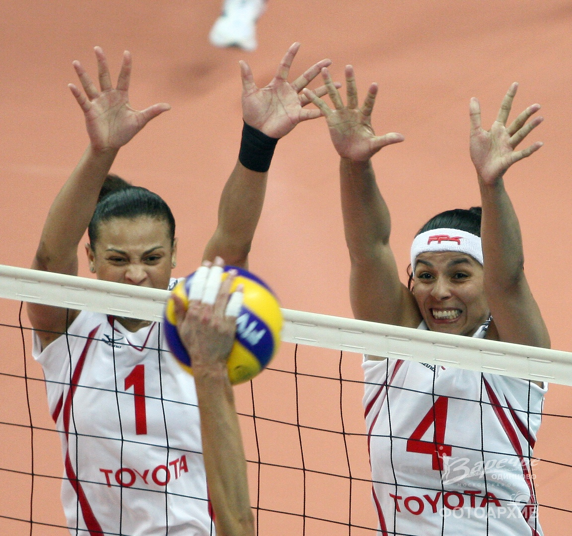 07.05.2010. Одинцово. Заречье - Динамо (Москва) Бразильский блок "зареченок"