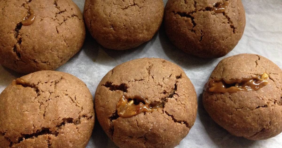 шоколадное печенье с карамелью.