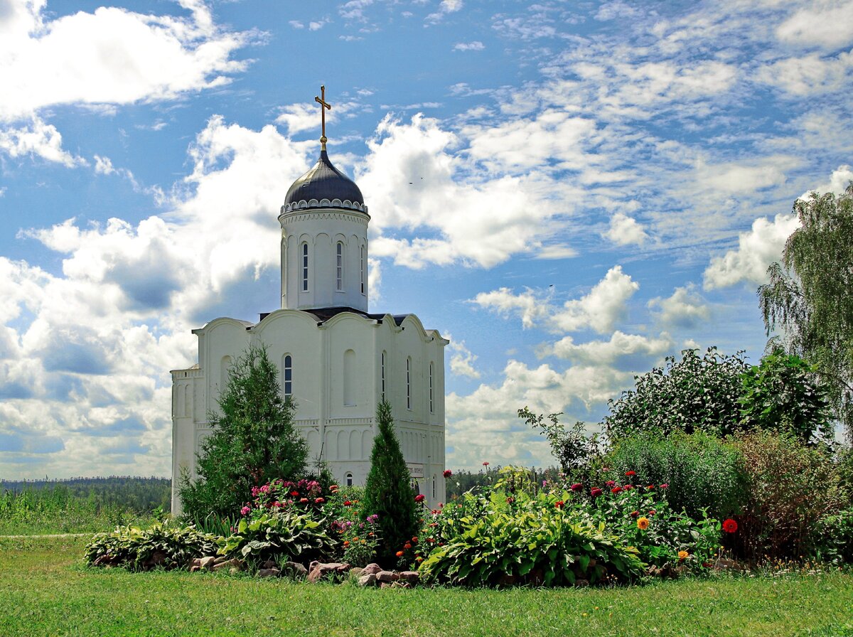 каменный храм - другие виды скита в галерее