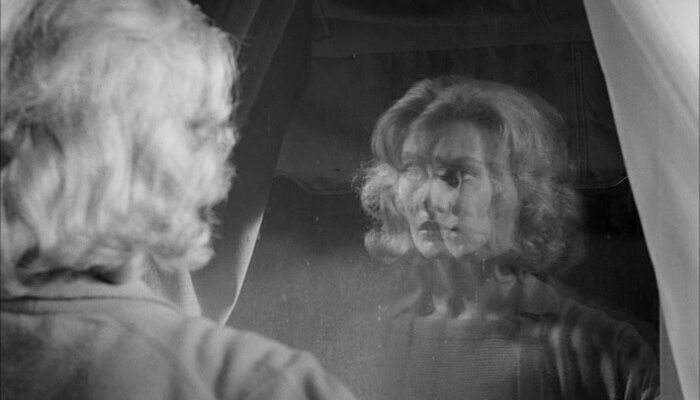 Кадр из фильма "Карнавал душ"