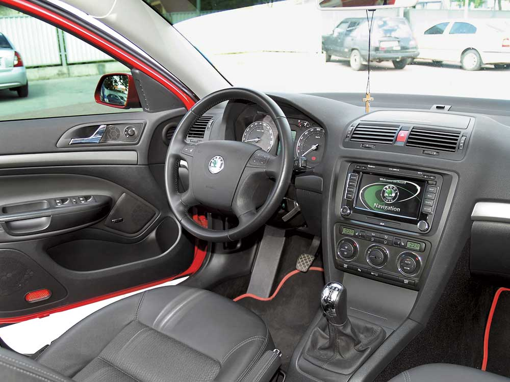 Шкода а5 1.6 акпп. Škoda Octavia a5 Interior. Škoda Octavia a5 салон