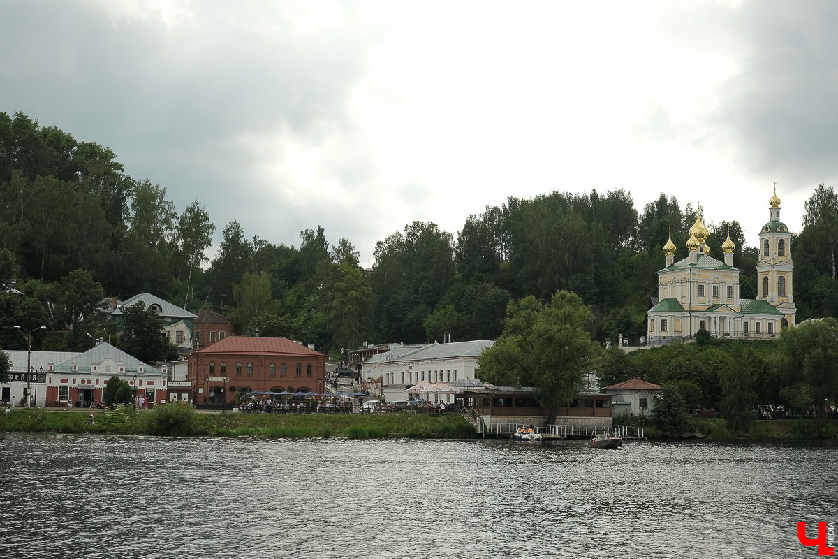 Плес прогулка на теплоходе