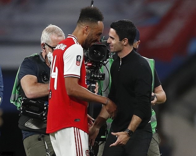 Микель Артета рассказал о своем желании как можно скорее разобраться с будущим Обамеянга