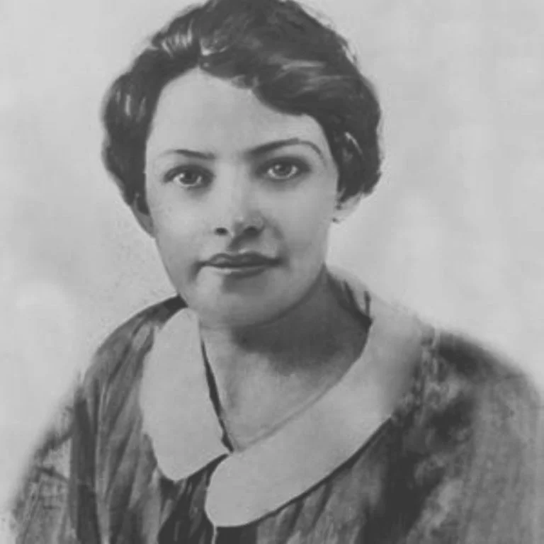 Анна Андерсон.