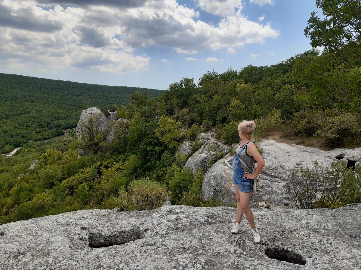 Если карабканье по горам можно назвать отдыхом))