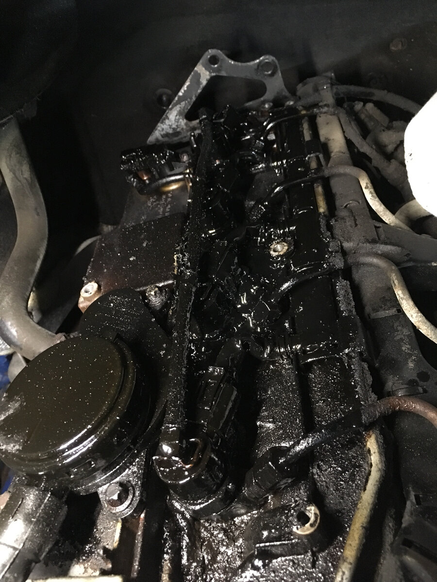 Кокс на крышке у мерседес