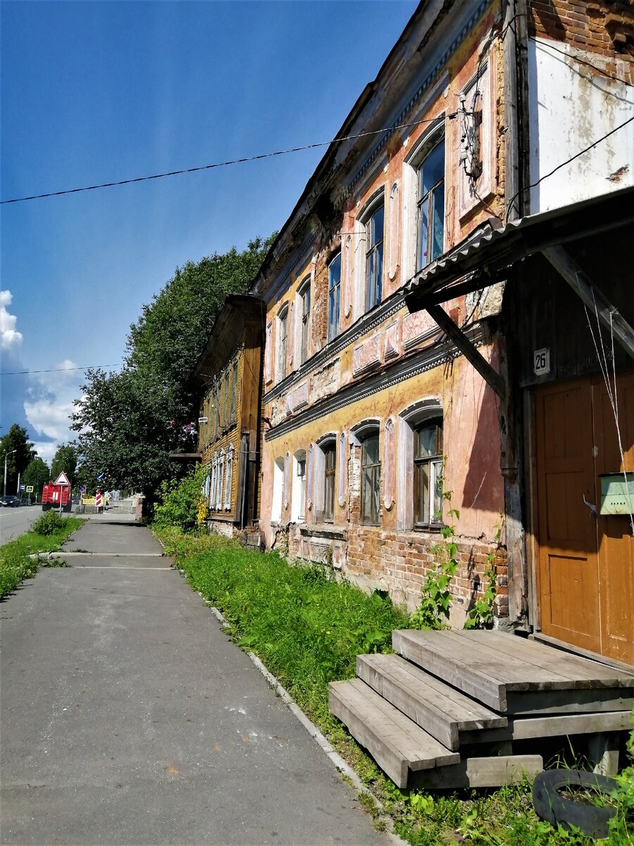 Часть домов жилые