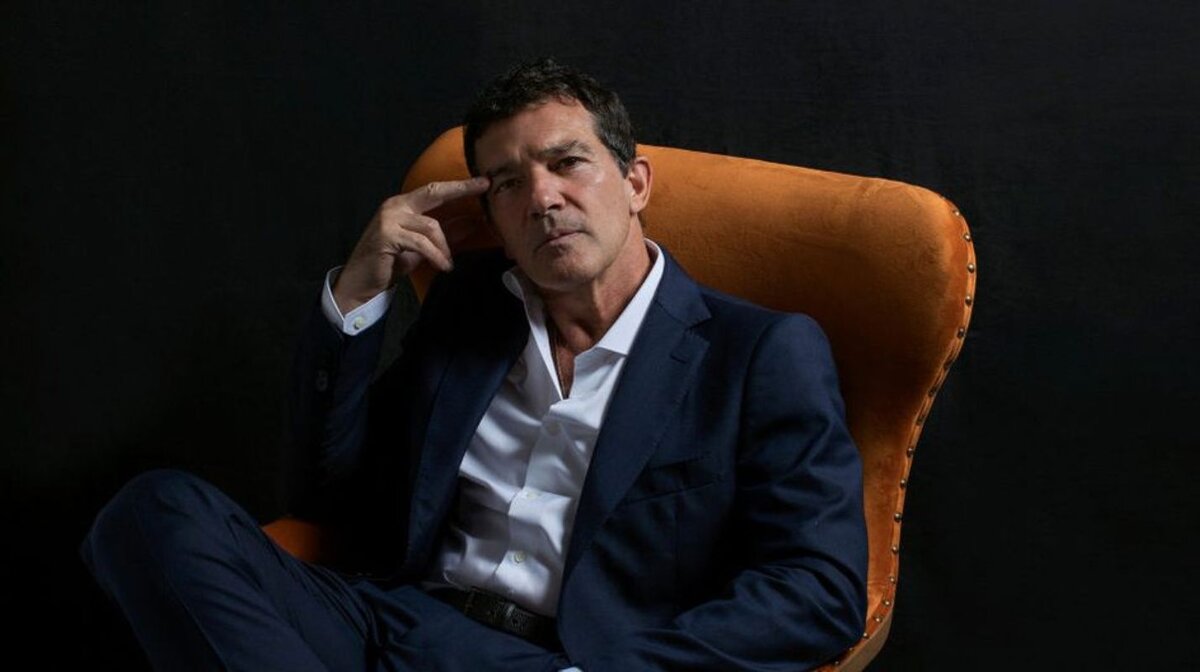 10 августа 2020 года Антонио Бандерасу исполнилось 60 лет. Источник изображения: https://www.kinopoisk.ru/ 