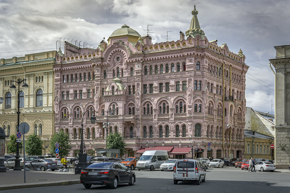 История домов москвы. Доходный дом Басина в Санкт-Петербурге. Дом архитектора Басина на площади Островского. Санкт-Петербург, пл. Островского, 5. Дом Басина в Петербурге. 1879.