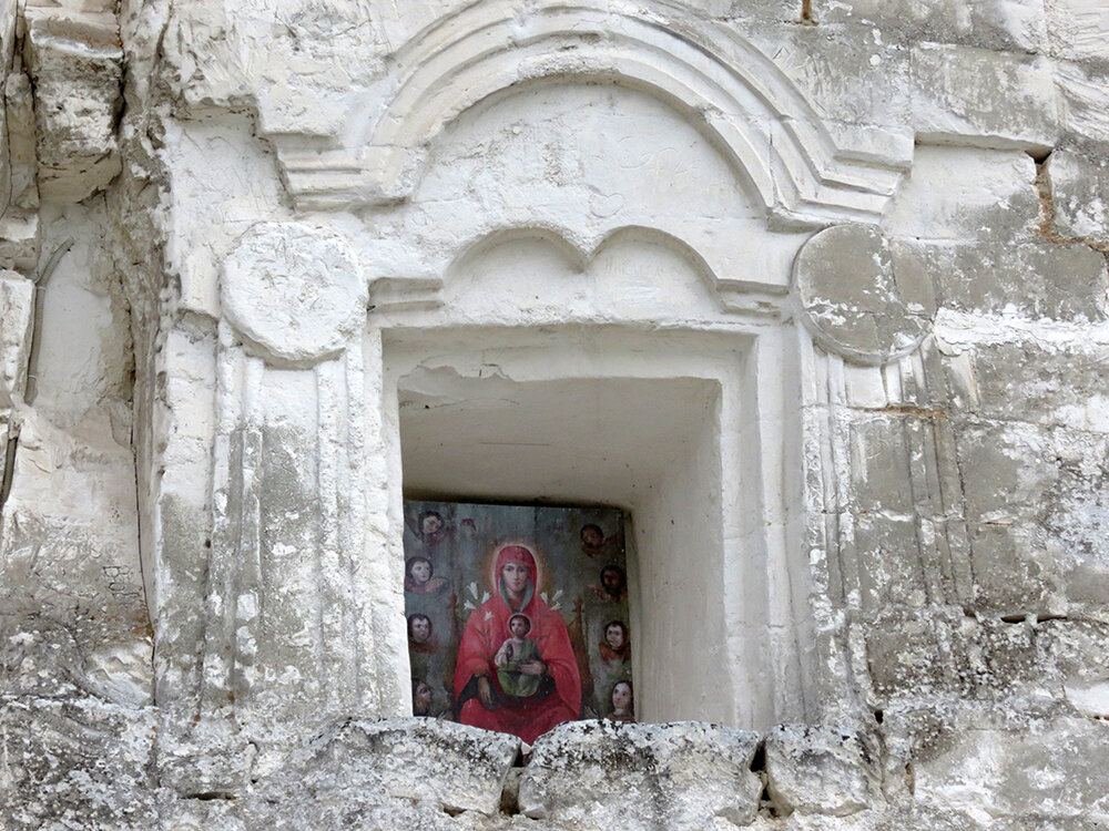 Пещерный храм Димитрия Солунского в Талицах