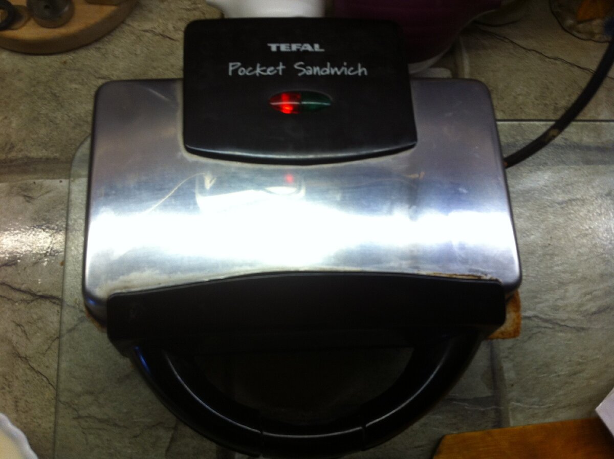 Моя любимая выручалочка - сэндвичница