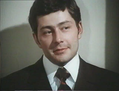 Всеволод Абдулов в фильме «Жили три холостяка»