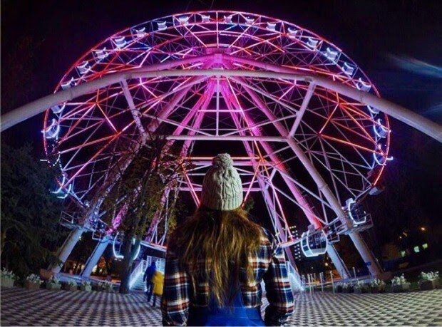 
Колесо обозрения - это всегда немножко волшебство.