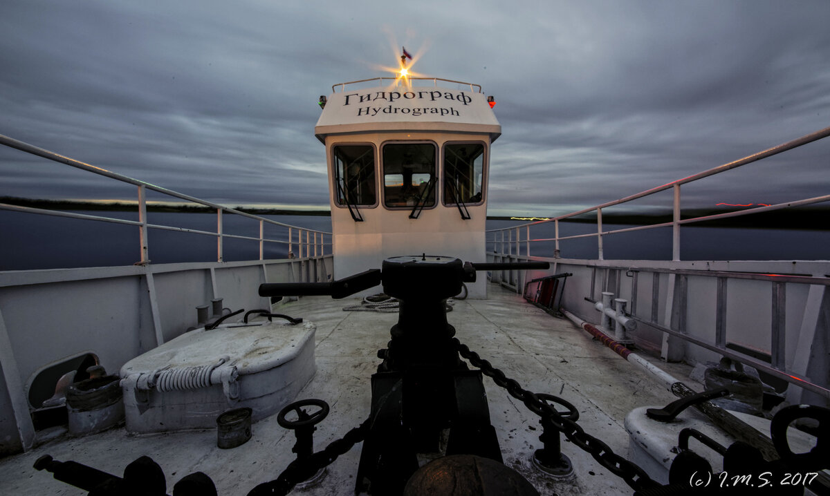 Моторное судно "Гидрограф"  каждый год совершает дальние походы. Как по России, так и по скандинавским странам. Участники походов  имеют возможность  останавливаться в любых понравившихся местах, получать отличную практику  судовождения.