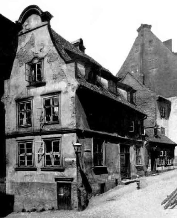 Старинный дом в Лёбенихте (Кёнигсберг).Изображение с немецкой открытки начала XX в. Дом не сохранился.