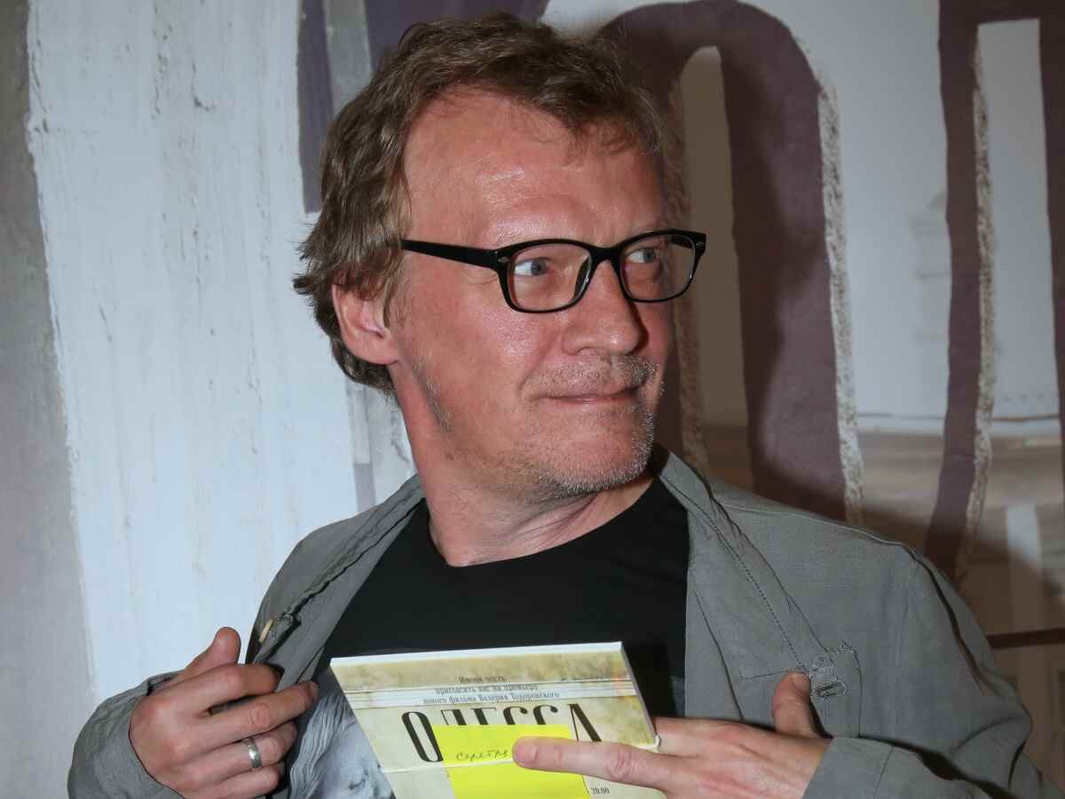 Леня Серебряков певец