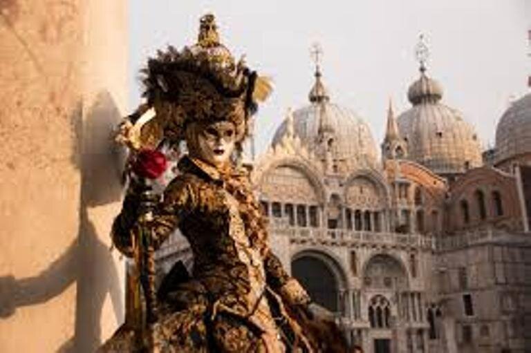 Карнавал в Венеции.