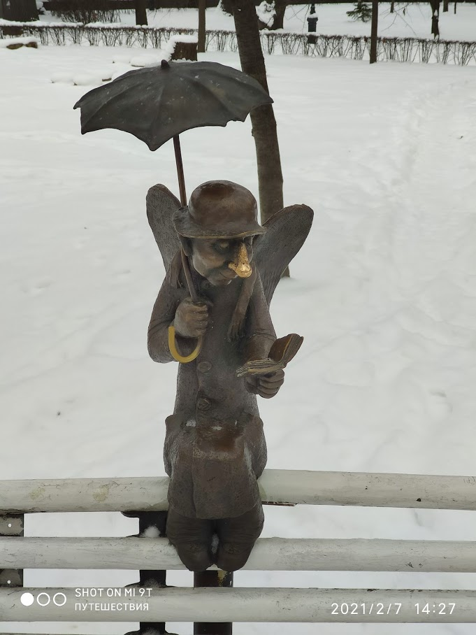 "Петербургский ангел". Скульптор Роман Шустров. Фото автора (листайте галерею)