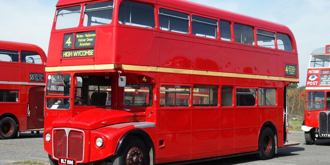 Русский менталитет в английском автобусе: странности или то, что пора применить и у нас