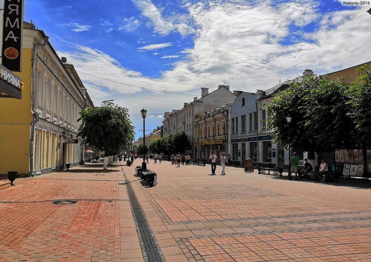  Краткое описание
Тверь, расположенная между Москвой и Санкт-Петербургом, ещё несколько веков назад была одним из крупнейших торговых центров России.-10