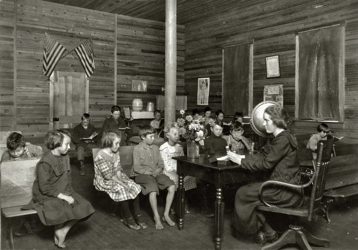 Первое образование. Школа 19 века США. Американские школы 20 века. Школы в Америке в начале 20го века. Школа 20 века в Америке.