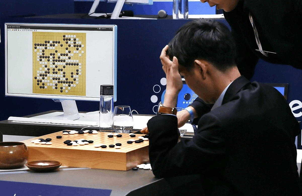 Игра го сервер. Lee Sedol ALPHAGO. Ли Седоль против ALPHAGO. Матч ALPHAGO - ли Седоль. Альфа го игра.