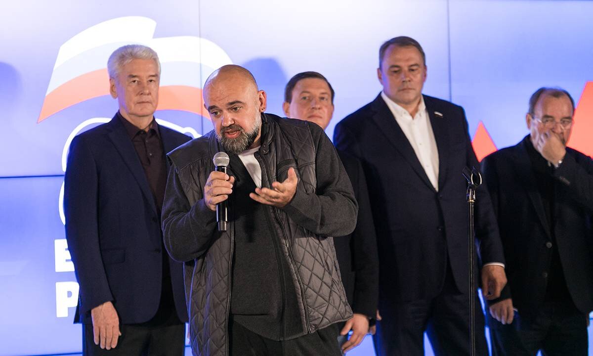 Чистая и честная победа - ЕР отмечает победу 19 сентября 2021 года. Источник фото: сайт ЕР. Д. Проценко (на фото) возглавлял список партии, но в ГД не идёт