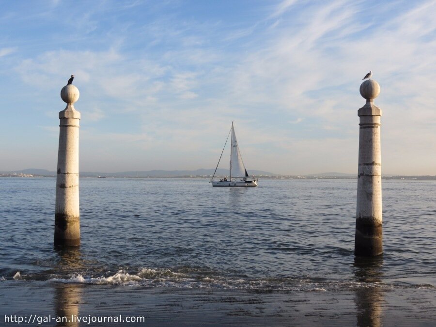 Река Тежу, Лиссабон, фото автора. Листайте галерею, чтобы увидеть больше
