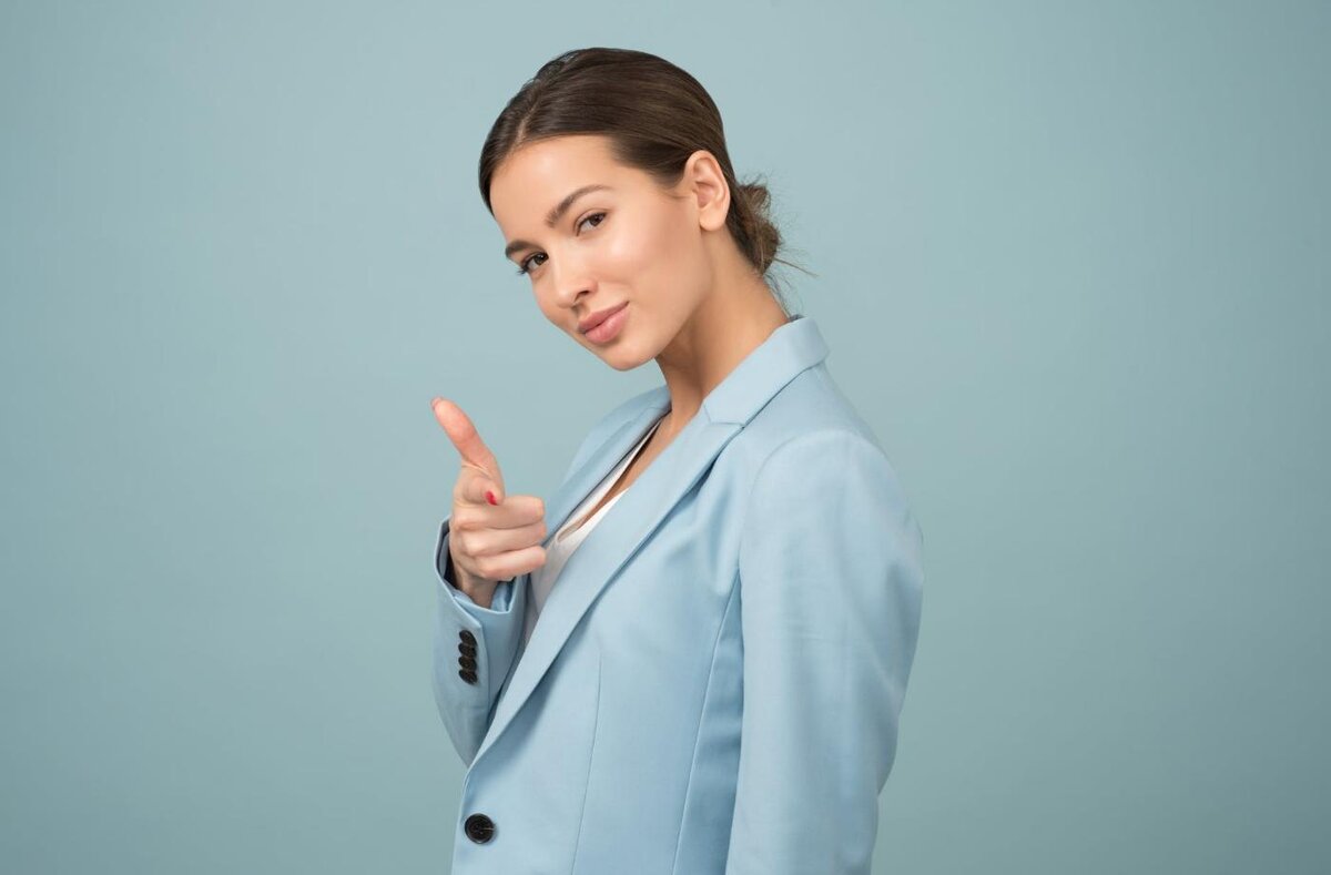 Фото не мое, а красивой и уверенной в себе девушки))