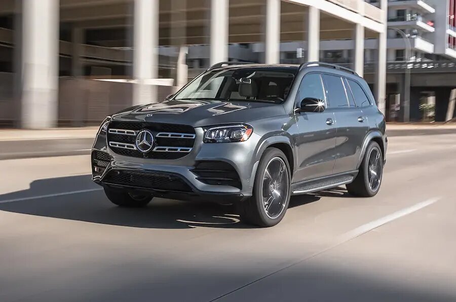 Люксовые семейные внедорожники: сравнение BMW X7, Cadillac Escalade ...