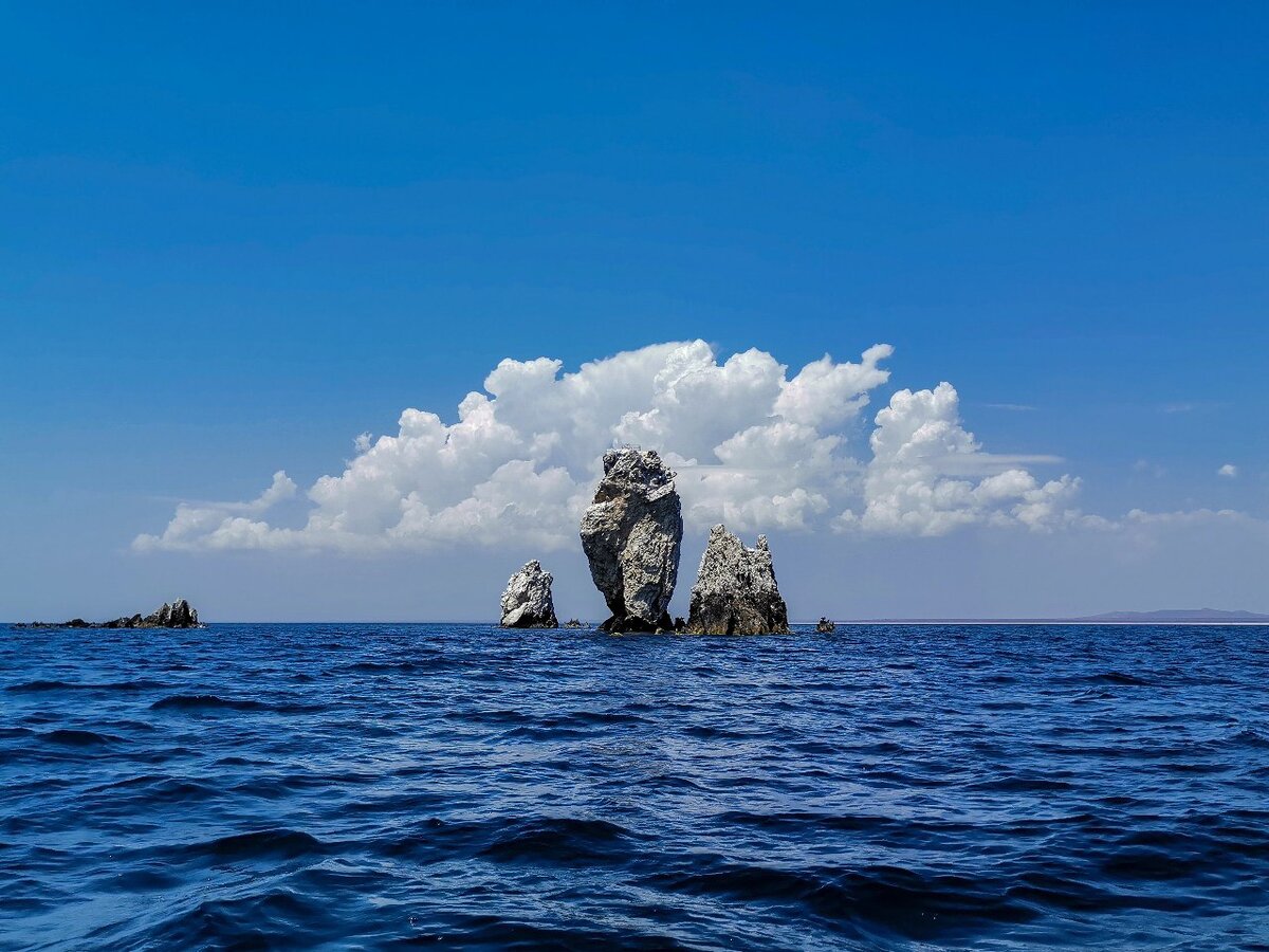 Крым скалы Элькен Кая