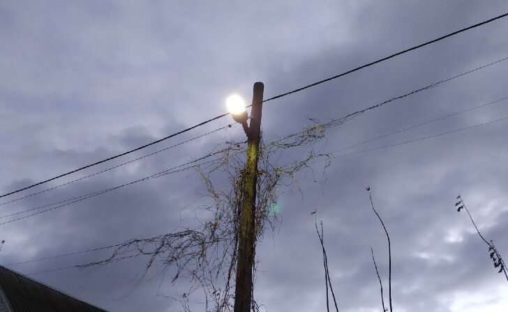    В Курске на улице Союзной заменили почти 2 тыс метров ветхих сетей освещения