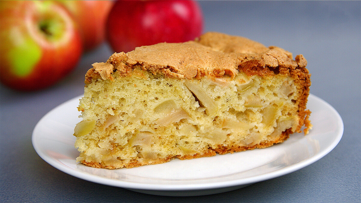 Шарлотка с корочкой
