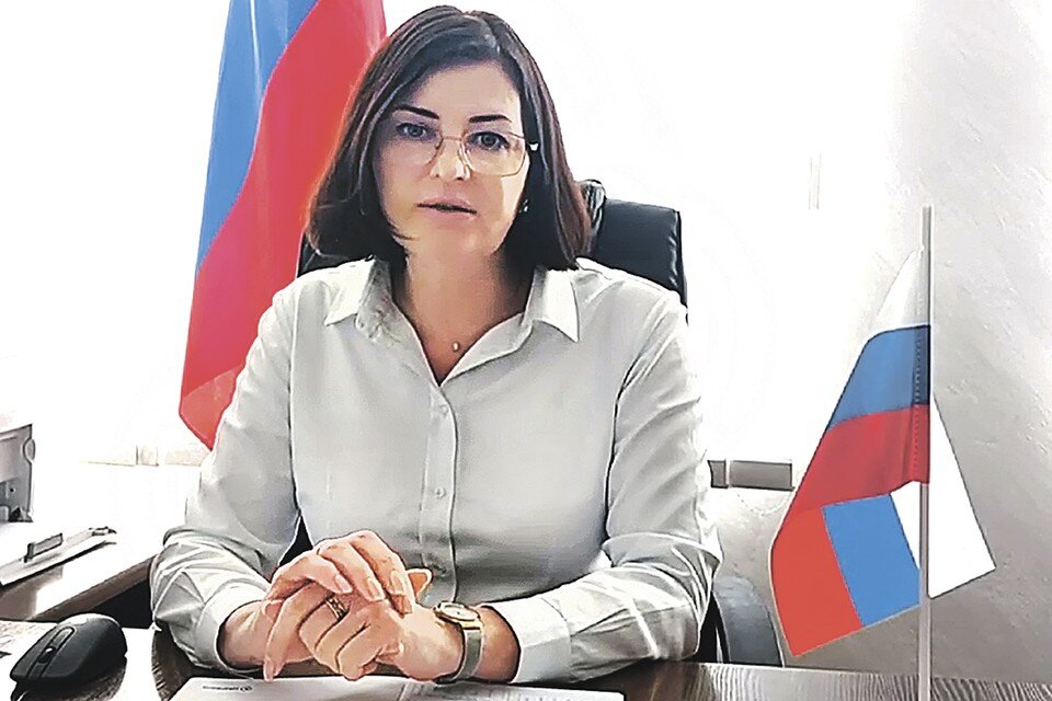     Алла Бархатнова.