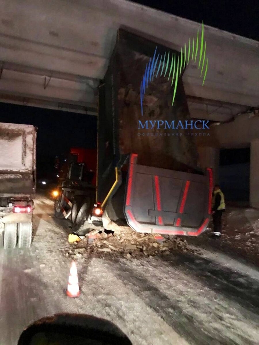     В аварии никто не пострадал. Фото: vk.com/murmanskgroup