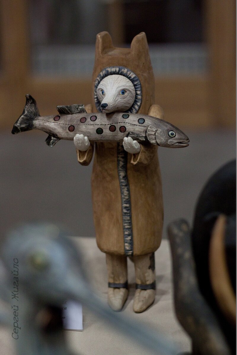 Сергей Жигайло. Белая лиса - дерево (ольха, береза, боярышник), 36 см. В частной коллекции