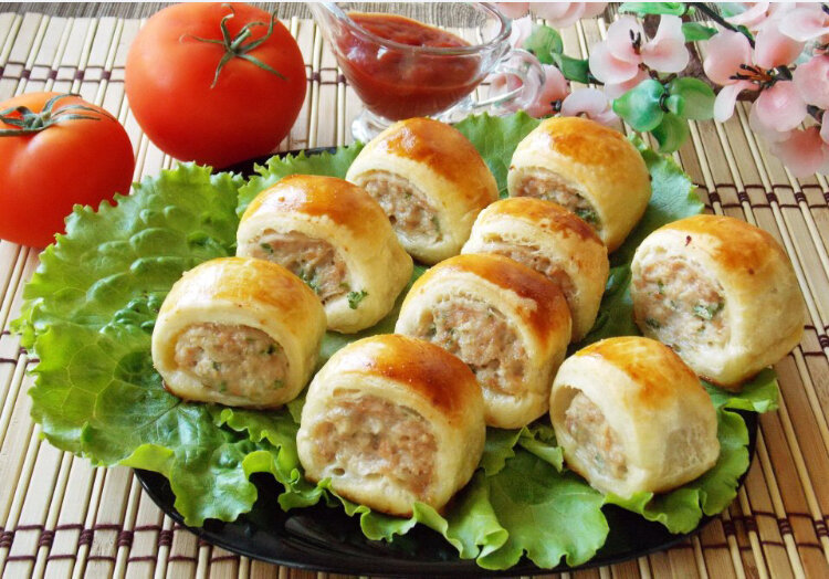  Мясная закуска, хороша и к супу, и как отдельное блюдо, можно и в горячем, и в холодном виде.