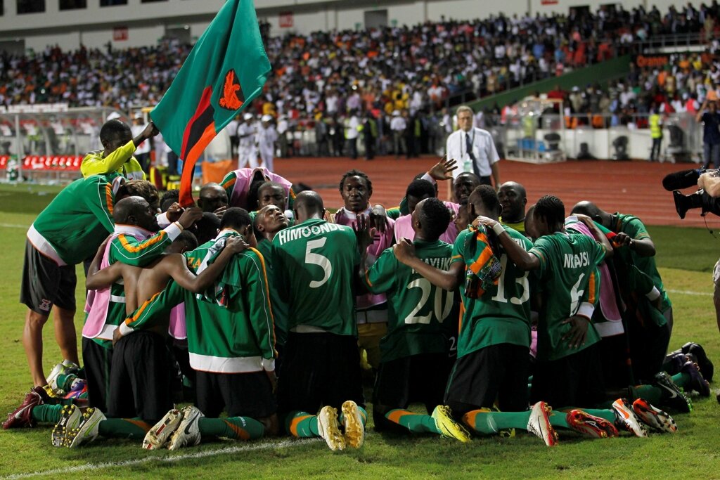 Чем это они там занимаются!?