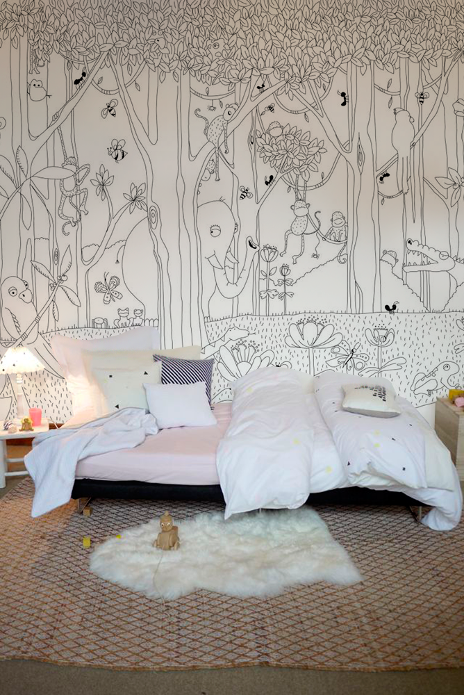 На фотографии обои Джунгли зовут из коллекции “Раскраски”