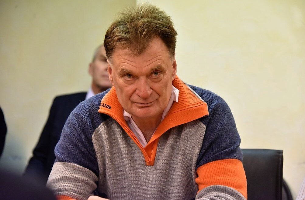 Михаил Шашилов - новый старший тренер женской сборной России по биатлону.