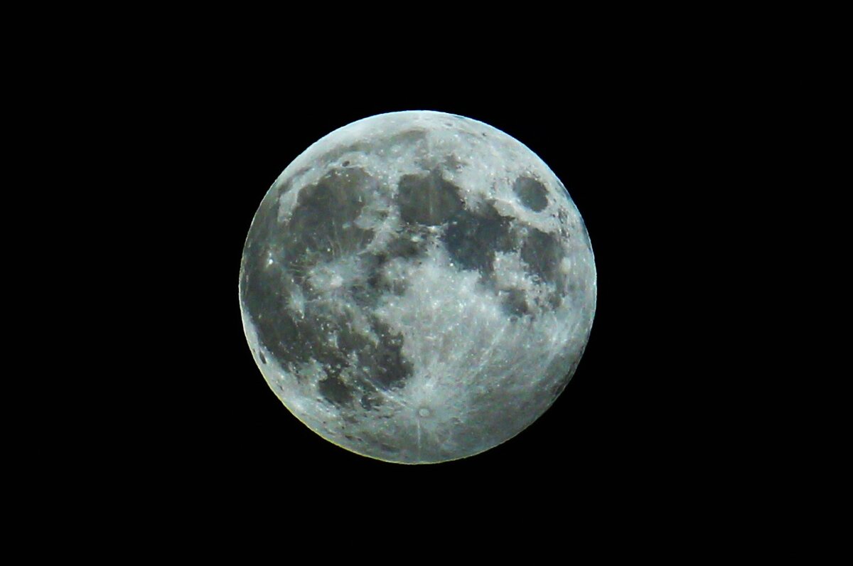 Максимум явления в 22:25 5 июня 2020