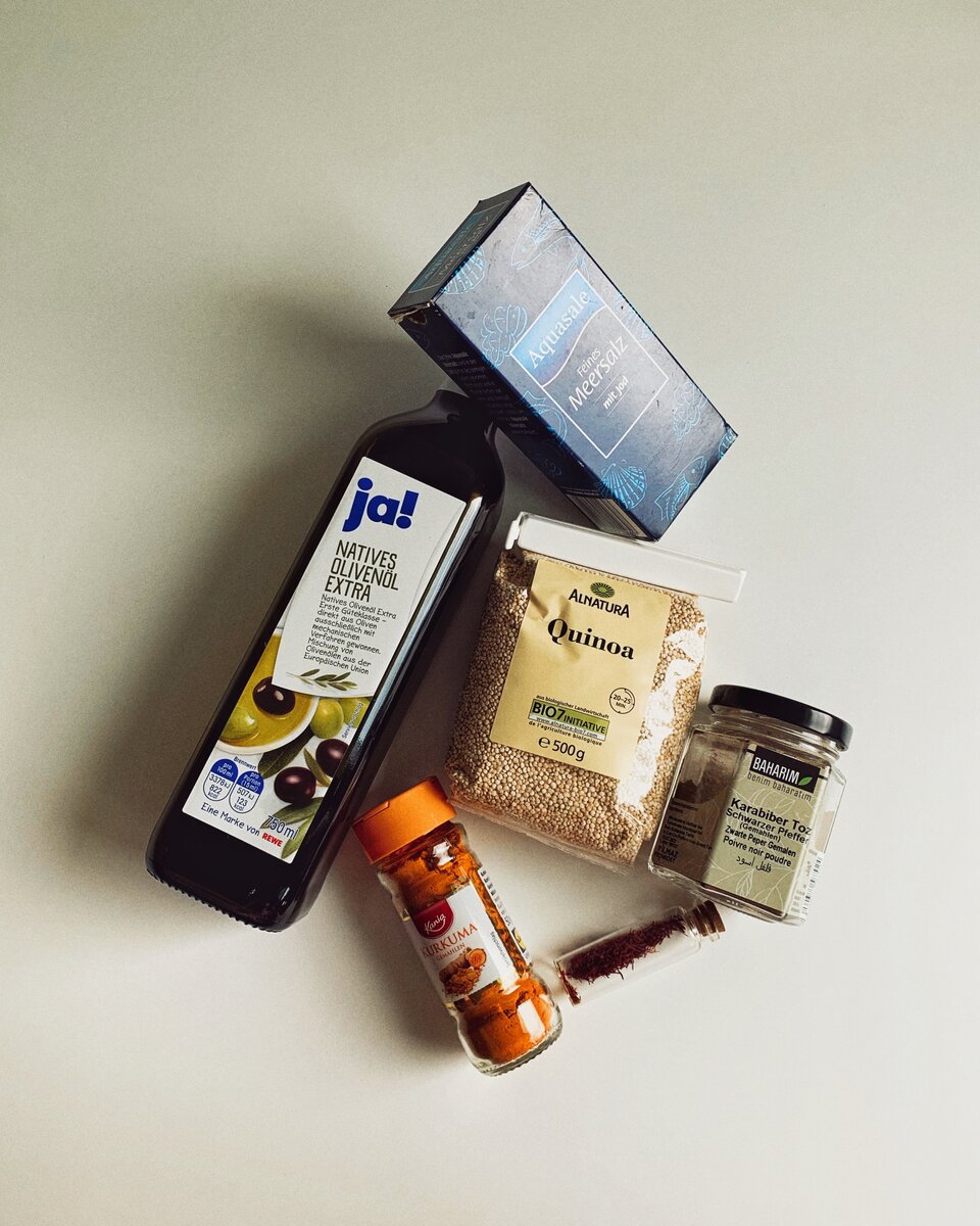 Ингредиенты для приготовления киноа.