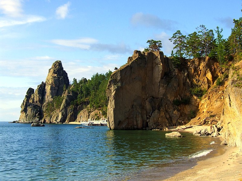 2. Бухта Песчаная. Иркутский район. Автор: Евгений Остроумов, источник: ru.wikipedia.org