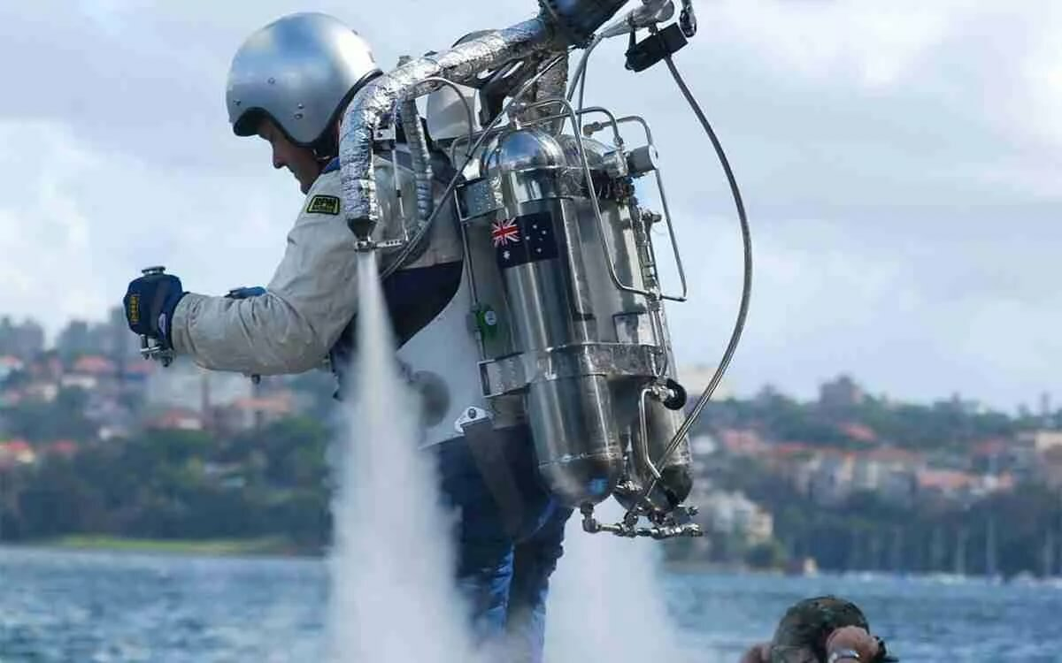 Ракетивный ранец Jetpack