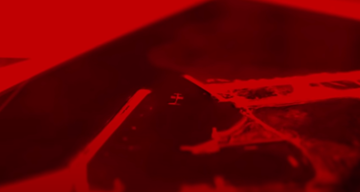 Непонятный объект в Каспийском море