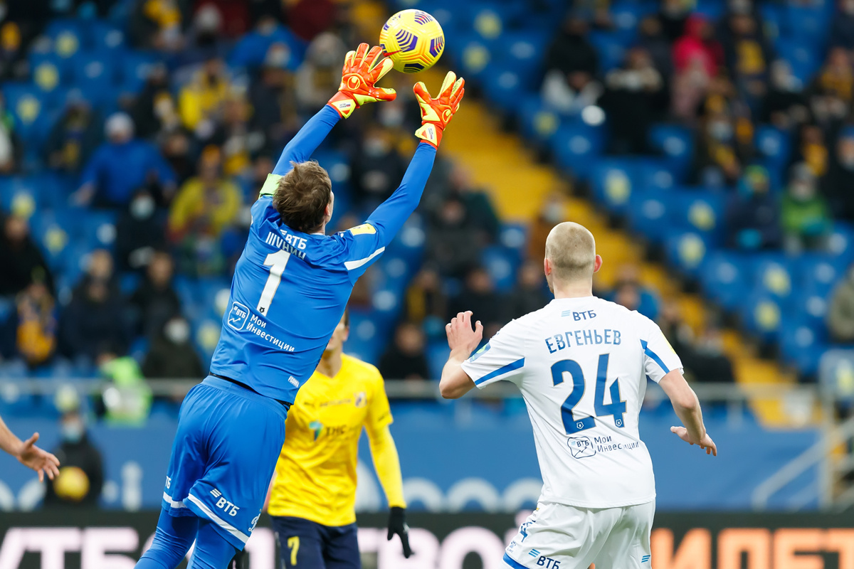 В этот вечер "Ростов" жил в атаке.