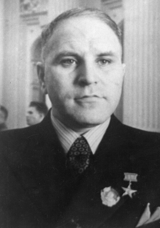 Борис Гавриилович Шпитальный (1902 - 1972) - советский оружейный конструктор. Герой Социалистического Труда. Лауреат двух Сталинских премий первой степени.