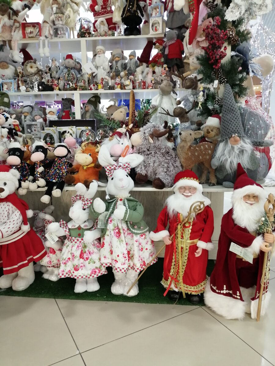 Какие добрые гномы и зайки!