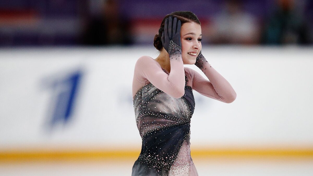 Чемпионка по фигурному катанию 2021 Анна Щербакова
